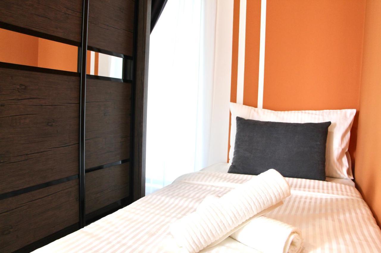 Bell Suites Moka Szepang Kültér fotó