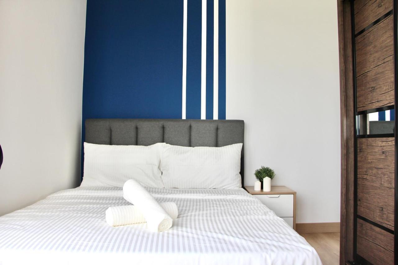Bell Suites Moka Szepang Kültér fotó